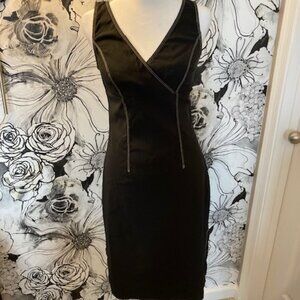 EXPRESS STRETCH Women's dress Black Slit up Side Sleeveless SIZE 5/6